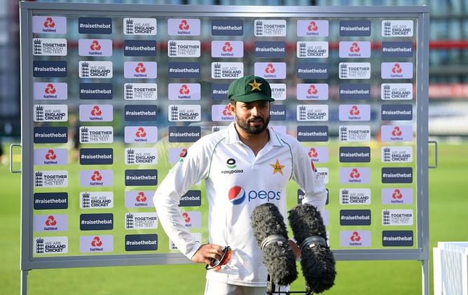 'What sort of excuse is this?' - Kamran Akmal hits out at Pakistan captain Azhar Ali's all-rounder claim