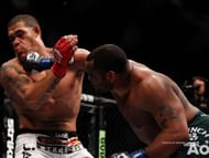 Daniel Cormier stopped Antonio Silva at round 1