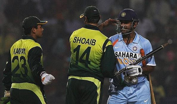 Shoaib Akhtar admitted to have intentionally bowled a beamer at MS Dhoni