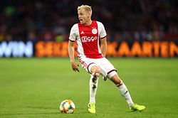 Manchester United Transfer News Roundup: Donny Van de Beek responds to United links, winger to leave on loan and more - 14th August 2020