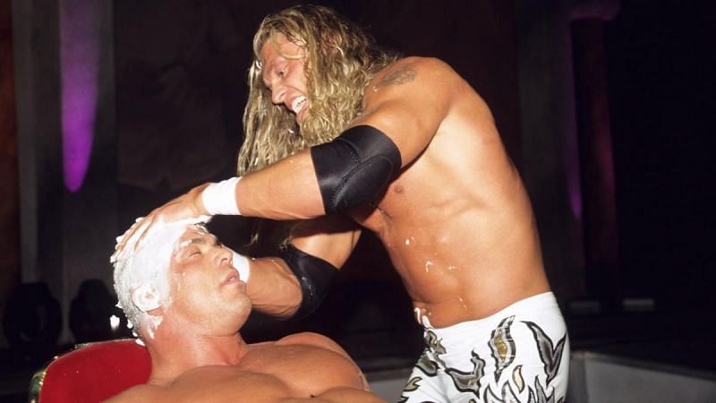 Edge shaves off Kurt Angle&#039;s hair