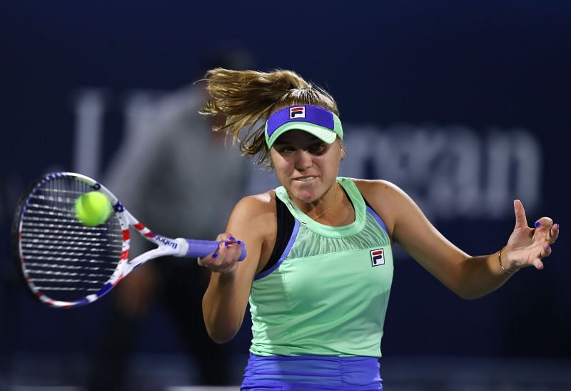 On current form, Sofia Kenin has a clear edge over Yanina Wickmayer.