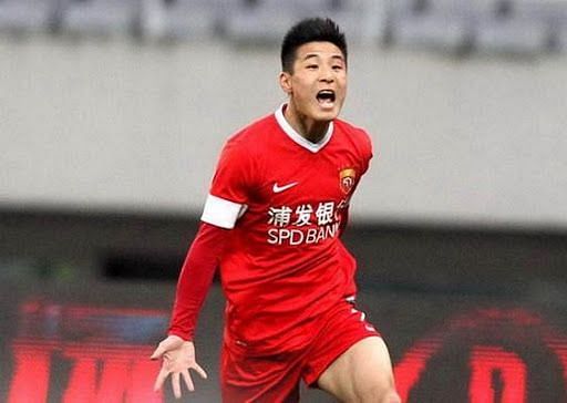 Dong Xhuesheng is expected to start again down the left wing