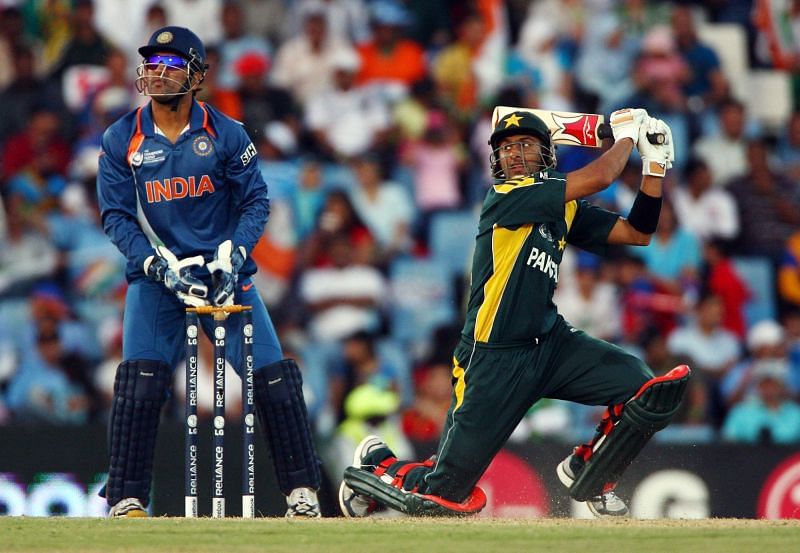 MS Dhoni and Shoaib Malik