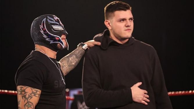 Dominik Mysterio lists 3 things he wants to do with Rey Mysterio in the WWE