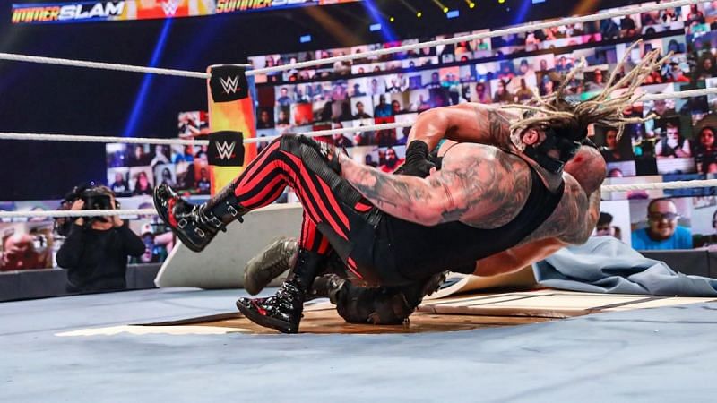 The Fiend takes advantage in the WWE Universal Championship at WWE Summerslam.