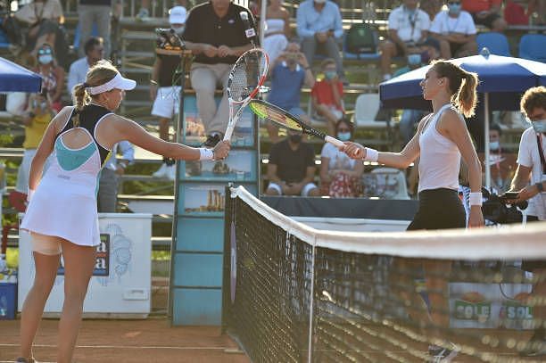 Annett Kontaveit (L) and Petra Martic both rose marginally in the WTA rankings