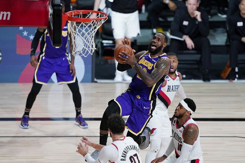 LeBron James showed his authority in Game 3 between LA Lakers and Portland Trail Blazers
