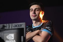Shroud keeps fans guessing with another cryptic Valorant-themed tweet
