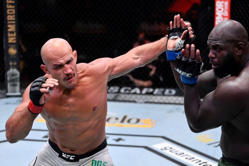 Should former UFC champ Junior Dos Santos hang up his gloves?