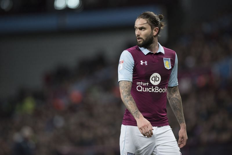 Henri Lansbury doesn&#039;t look like he is in Dean Smith&#039;s plans at Aston Villa