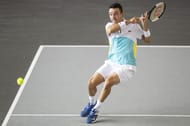Roberto Bautista Agut plays a forehand at Bett1Aces Open