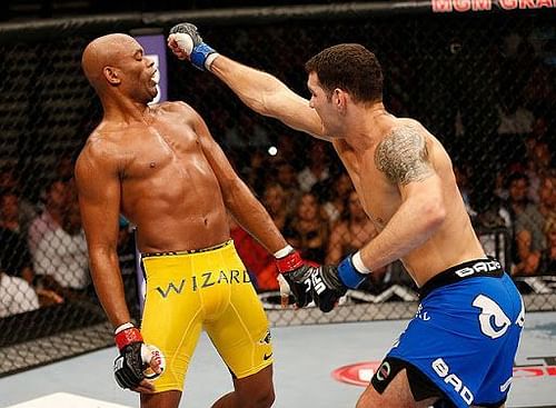 Anderson Silva vs Chris Weidman