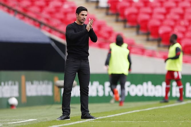 Reports: Arsenal receive massive boost in pursuit of Lyon star Houssem Aouar
