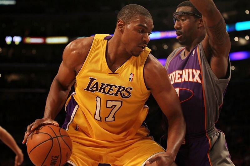 Andrew Bynum in action for the LA Lakers