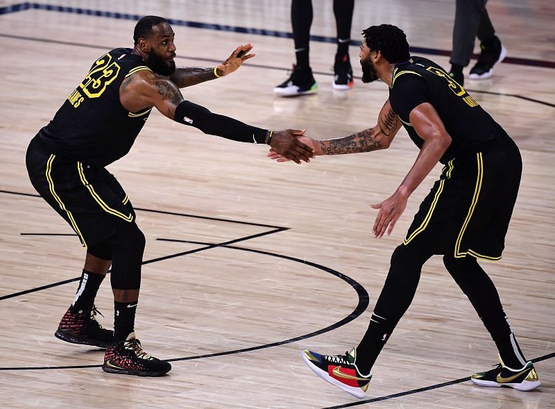 LeBron James led the LA Lakers to victory in Game 2