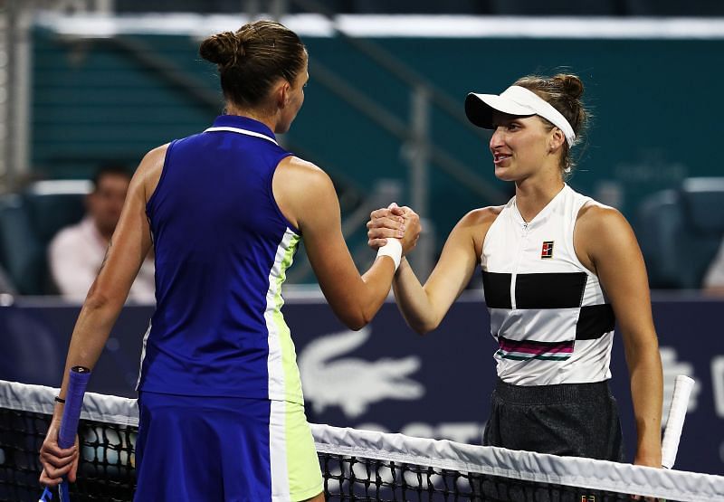 Karolina Pliskova (L) and Marketa Vondrousova at the Miami Open 2019