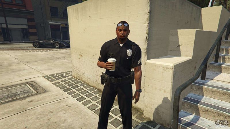 how to become a policeman in gta 5