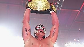 WWE History: Rey Mysterio wins his first World Championship