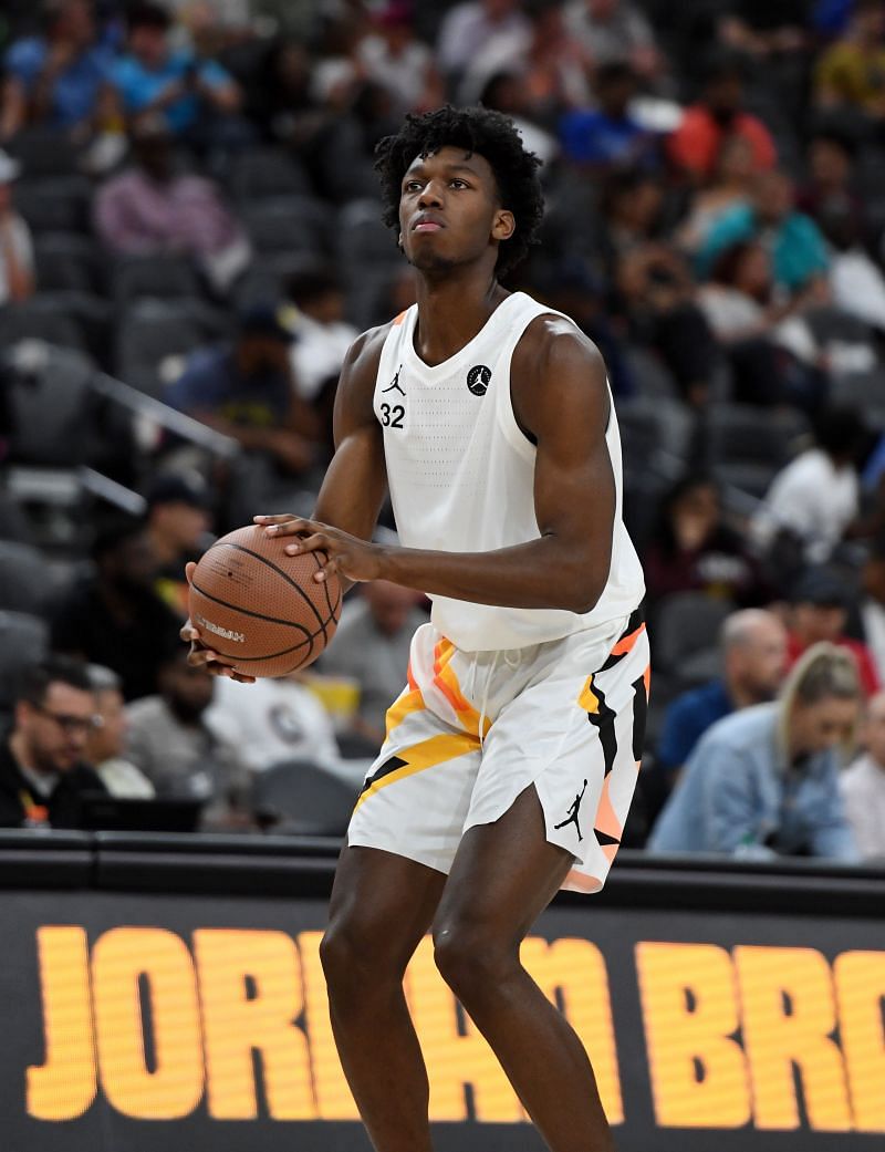 Many fans hope for the Golden State Warriors to draft James Wiseman