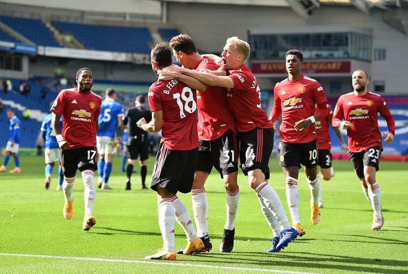A late Bruno Fernandes penalty sealed a 3-2 win for Manchester United against Brighton.