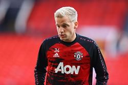 Is it time for Manchester United to opt for a midfield with Donny van de Beek?