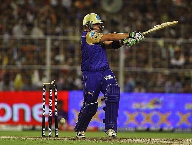 Damien Martyn getting dismissed in his only match for Rajasthan Royals