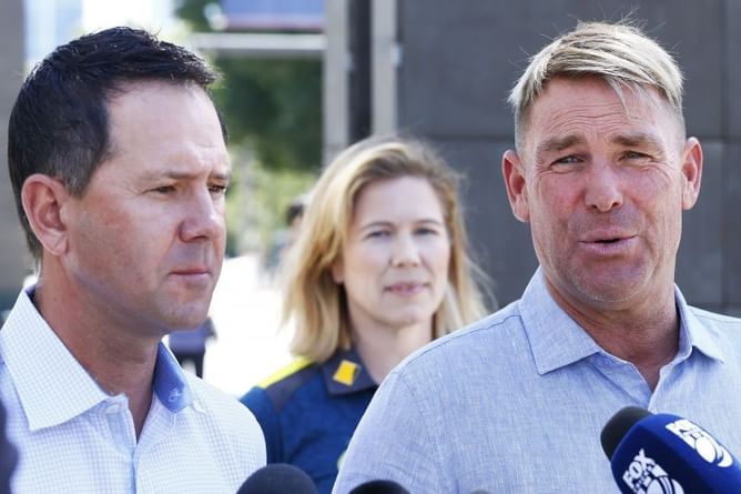 ‘What about four bowlers bowl five overs?’ - Shane Warne's solution to having an even contest in T20 cricket