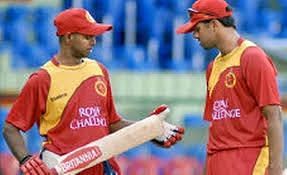 Shivnarine Chanderpaul in a practise session with Rahul Dravid