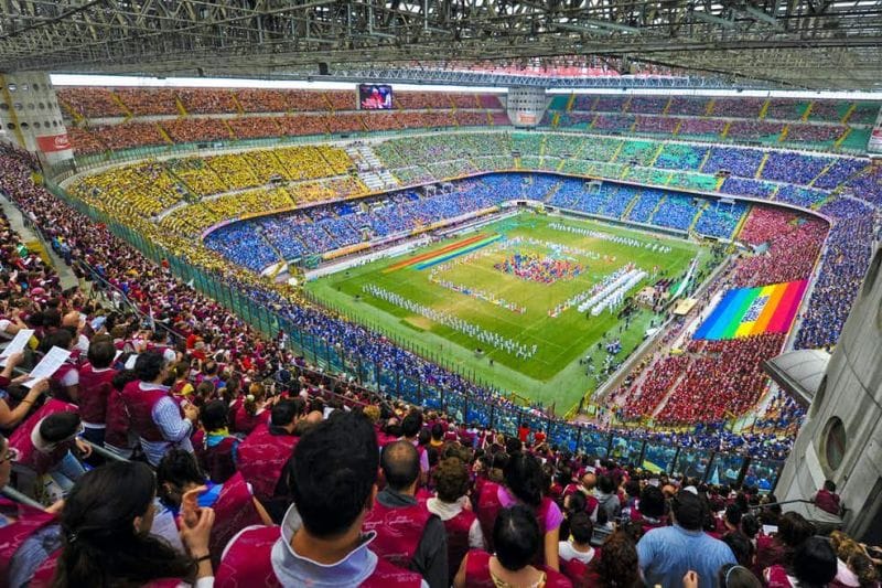 10 most beautiful football stadiums in the world