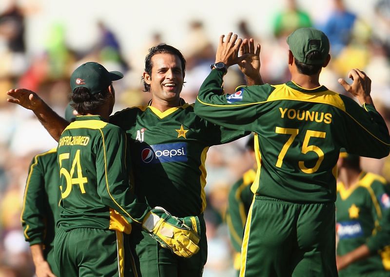 Australia v Pakistan ODI - Rana Naved in action.