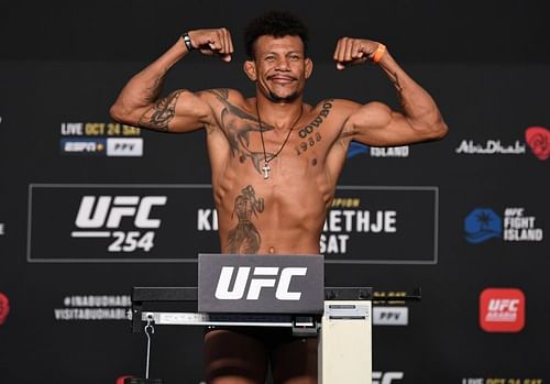 Alex Oliveira