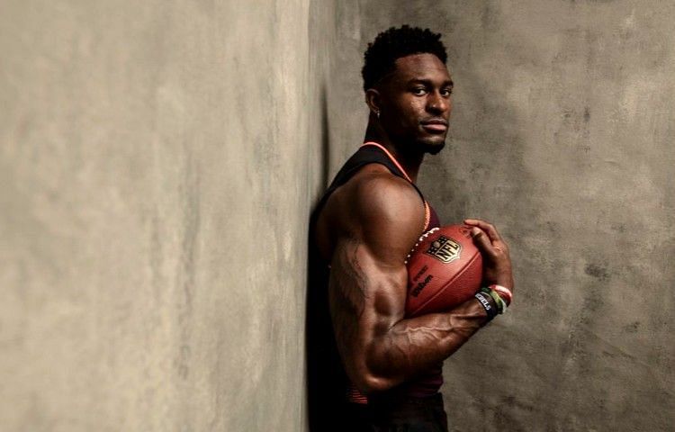 Seahawks receiver D.K. Metcalf mixes a rare combination of physical dominance and flashing speed