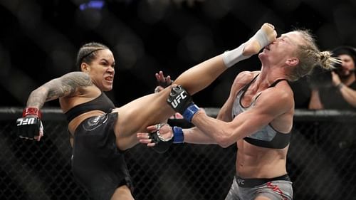 Amanda Nunes vs. Holly Holm