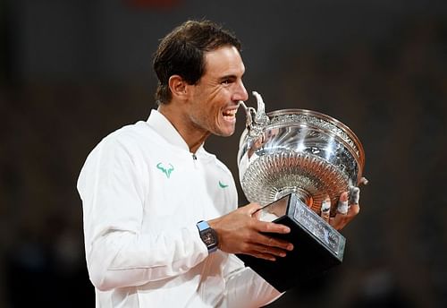  Rafael Nadal with the winners trophy at Roland Garros 2020