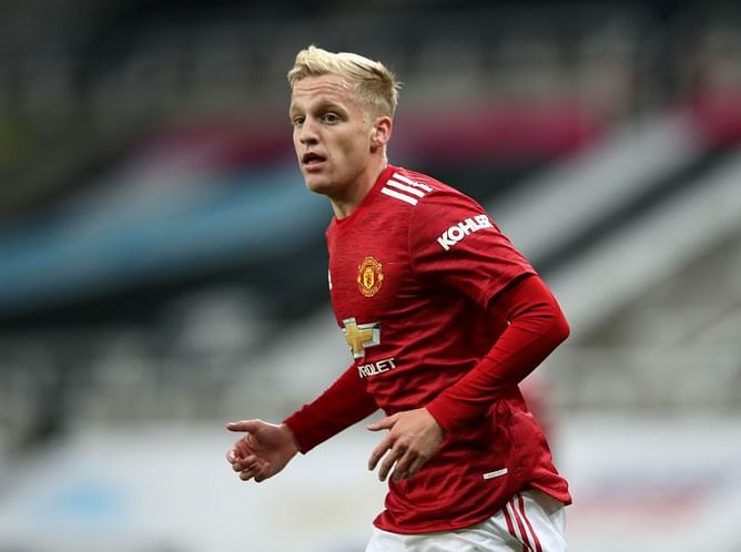 Dutch legend Marco van Basten questions Donny van de Beek's decision to join Manchester United