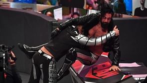 WWE के रिकॉर्ड पूर्व चैंपियन ने संन्यास का ऐलान किया, 5 फुट 11 इंच के रेसलर ने किया सैथ रॉलिंस पर अटैक