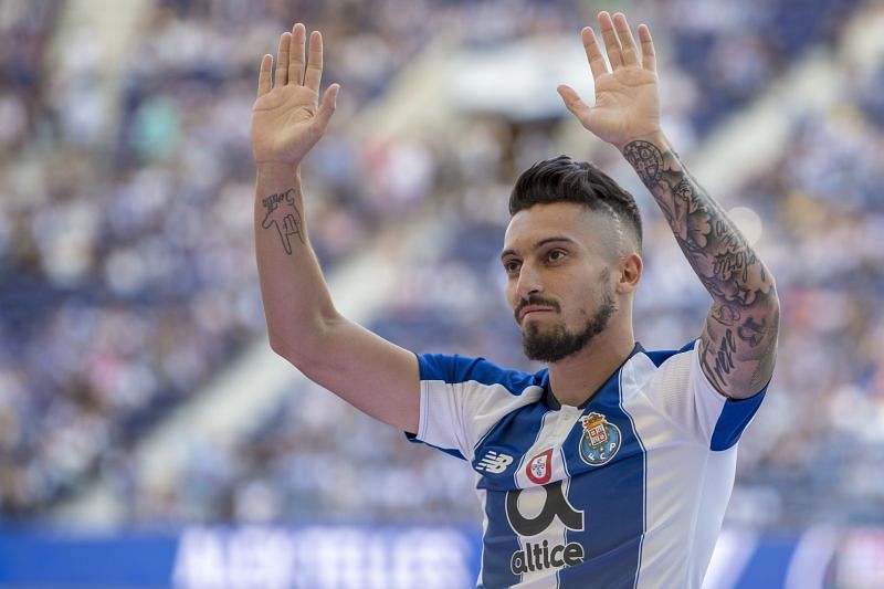 Alex Telles is all set to become a Manchester United player.