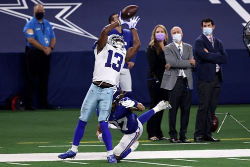 Cowboys WR Michael Gallup going up for a catch against the New York Giants