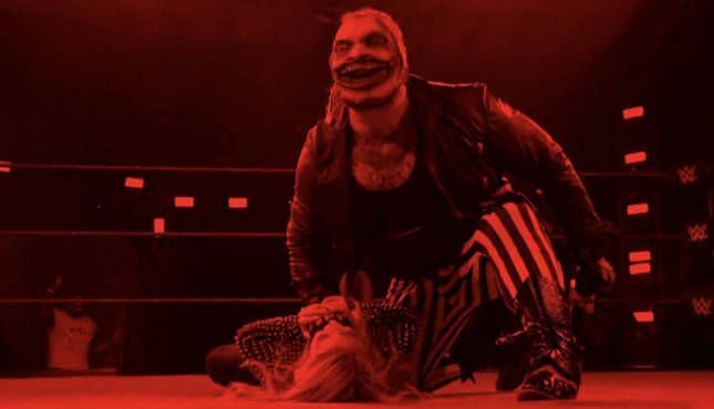 The Fiend Attacks Alexa Bliss to Close Smackdown (Pics, Video) | 411MANIA