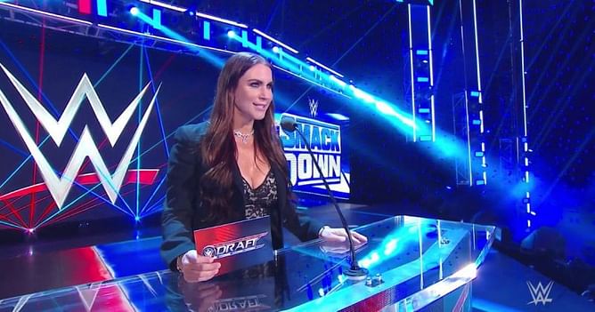 Massive title trade on Night 2 of the WWE Draft on RAW, Champions switched