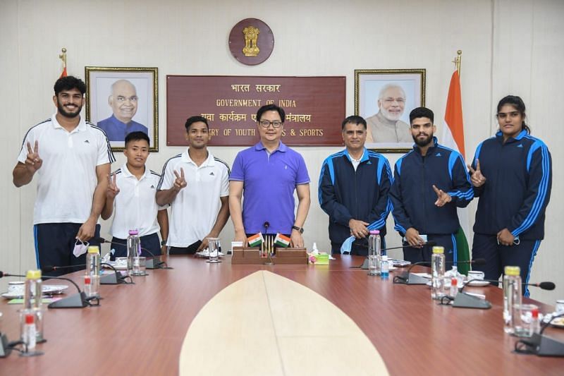 Kiren Rijiju met the Indian judokas ahead of their trip to Hungary for the Budapest Grand Slam