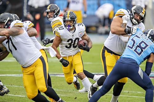 Pittsburgh Steelers v Tennessee Titans