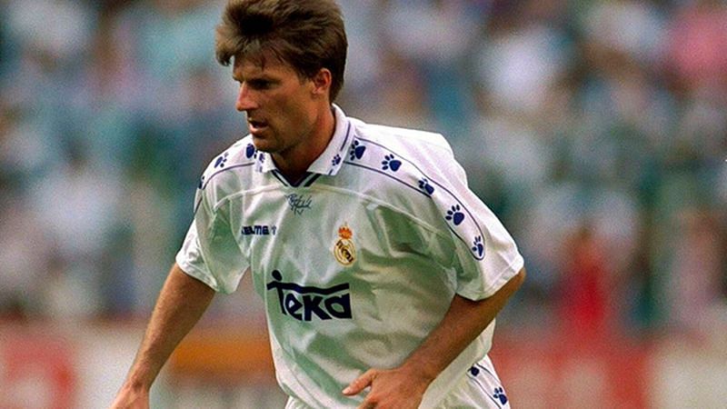 Michael Laudrup is one of the few players who have won La Liga with both Real Madrid and Barcelona.