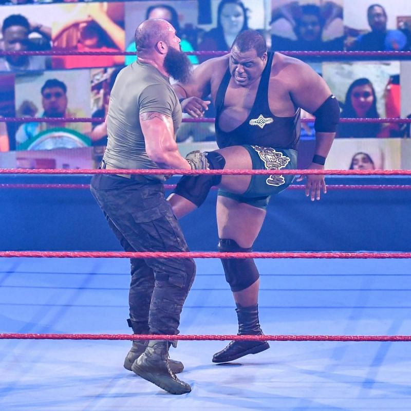 कीथ ली ने Raw में हुए इस मैच के बाद ब्रॉन स्ट्रोमैन को लो ब्लो दे दिया