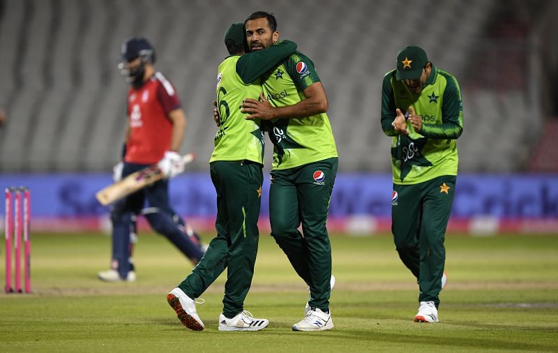 इंग्लैंड  vs पाकिस्तान
