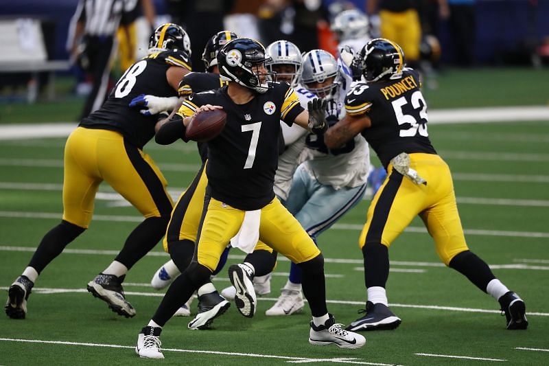 Pittsburgh Steelers v Dallas Cowboys