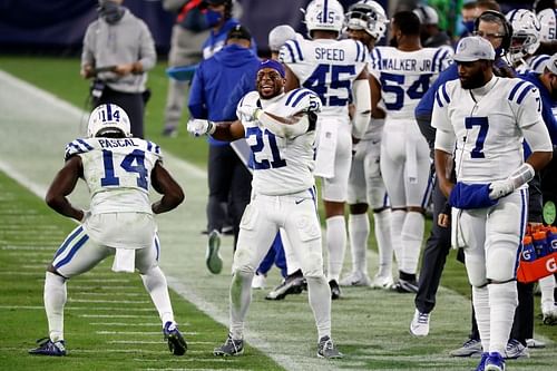 Indianapolis Colts v Tennessee Titans