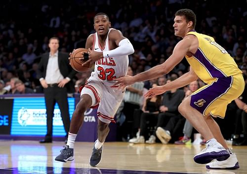 Chicago Bulls v Los Angeles Lakers