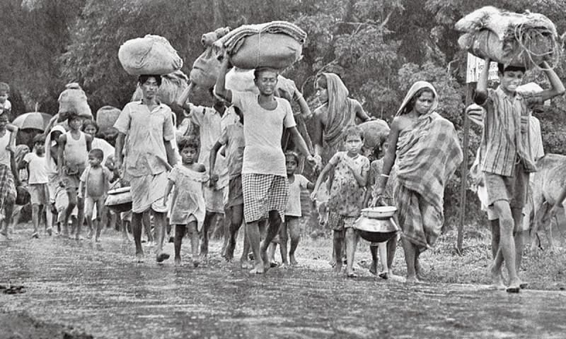 Refugees from East Pakistan enter India. (1971)